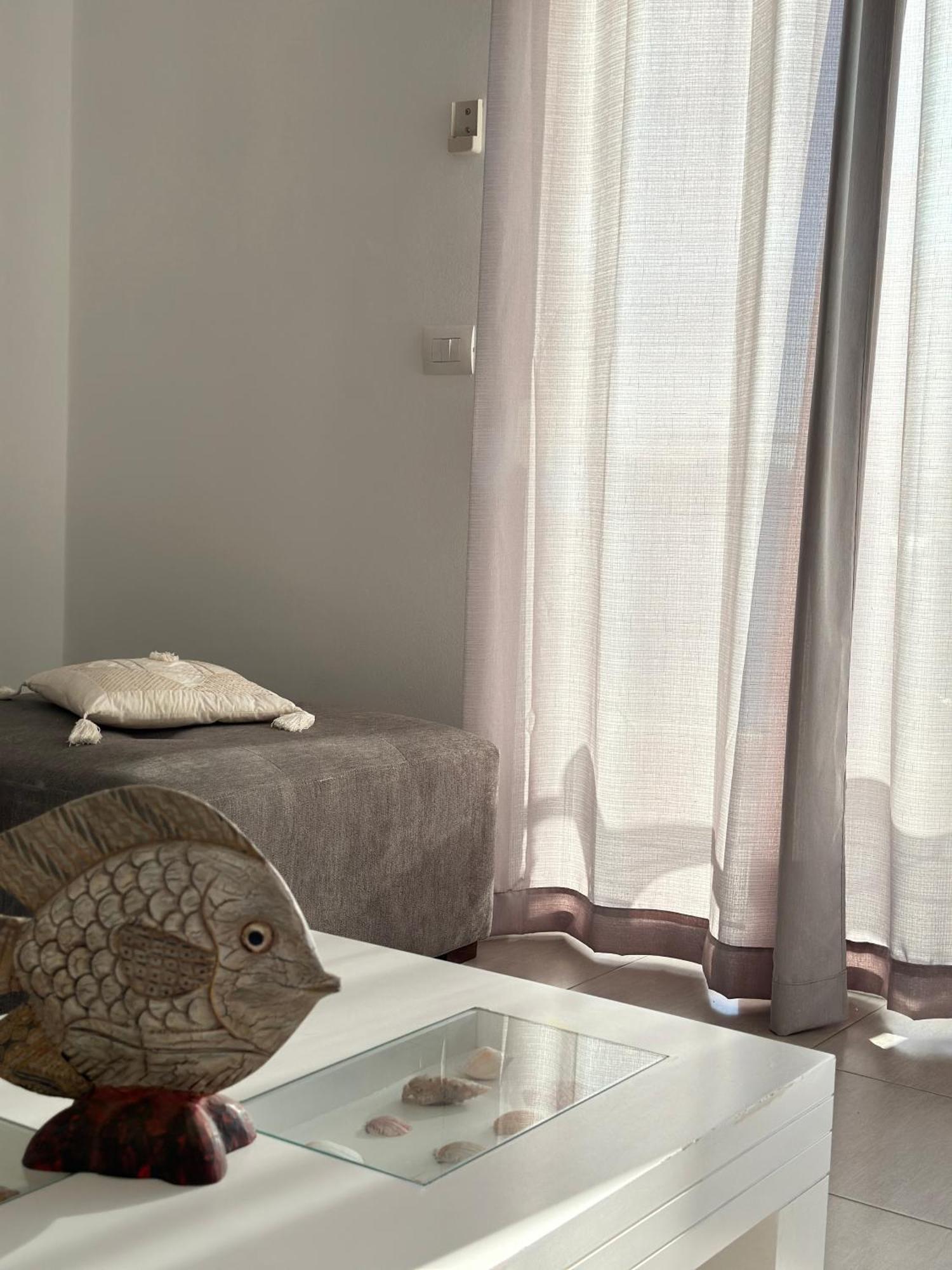 Bay View Apartment Sarandë Esterno foto