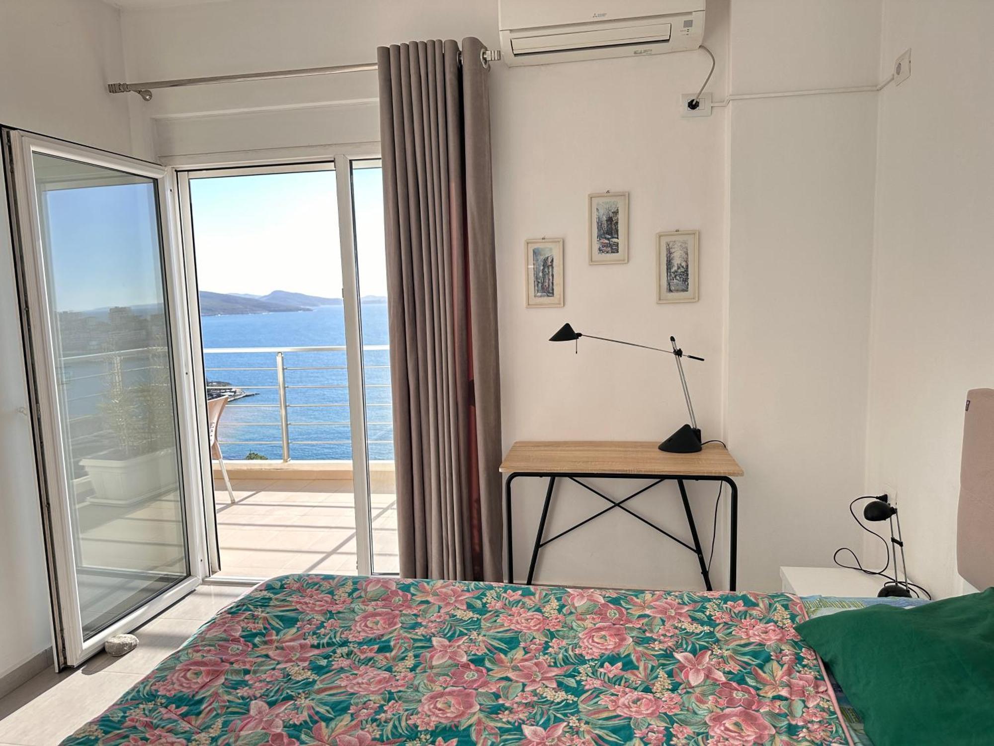 Bay View Apartment Sarandë Esterno foto