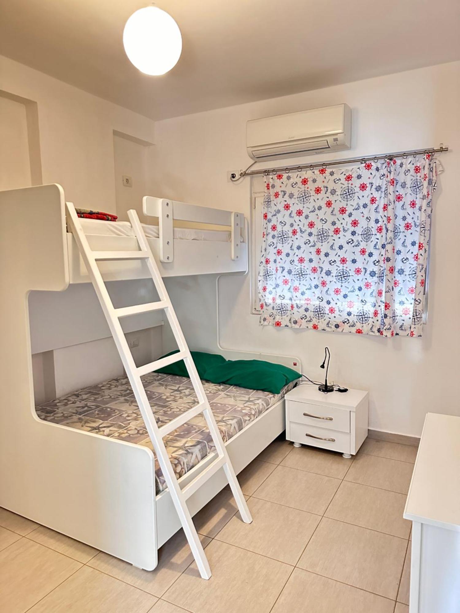 Bay View Apartment Sarandë Esterno foto