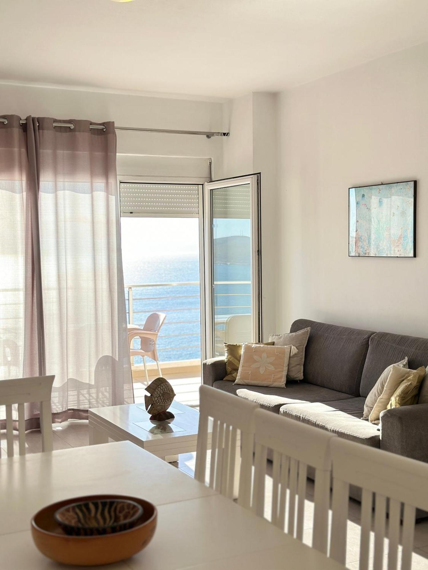 Bay View Apartment Sarandë Esterno foto