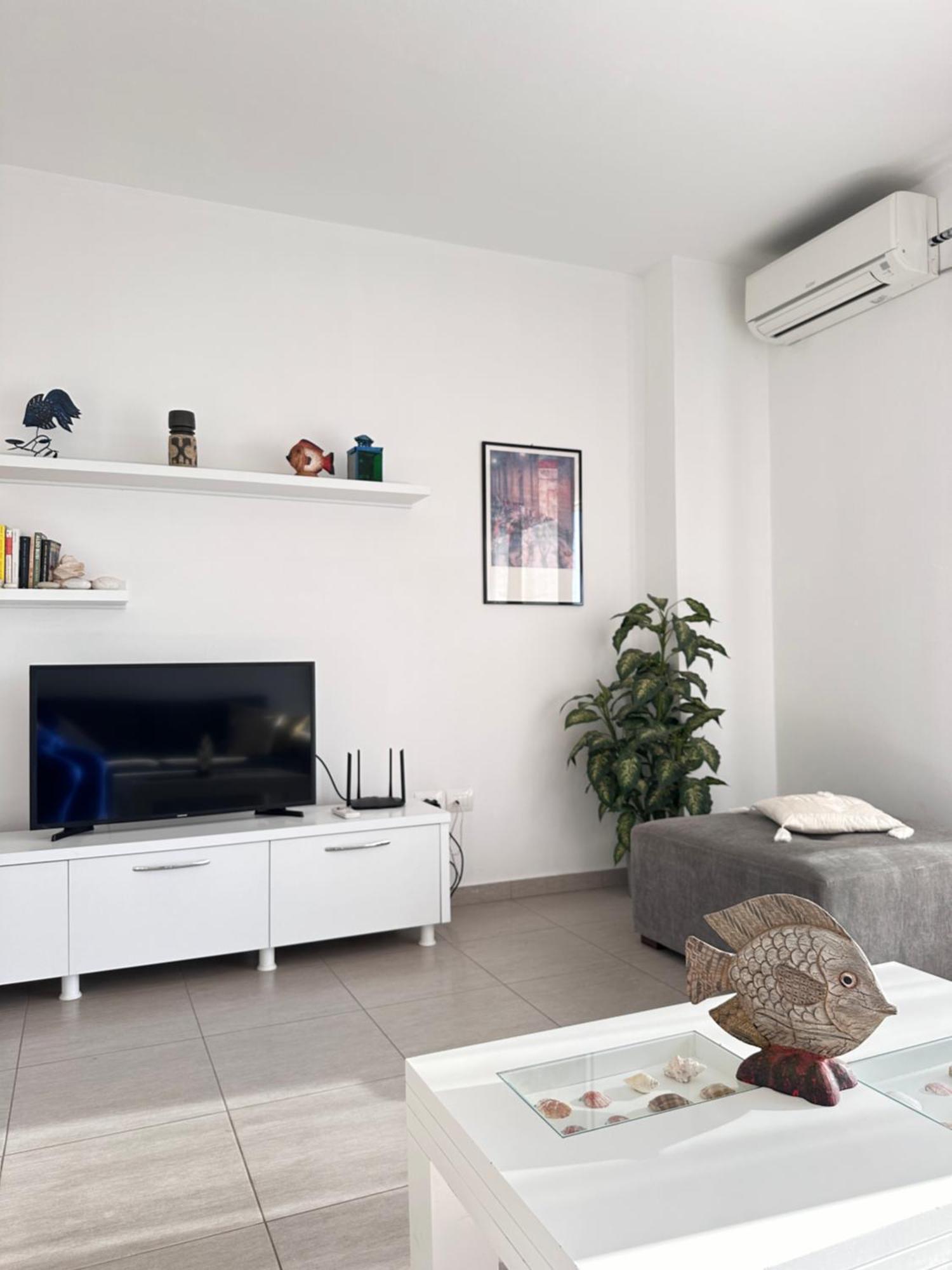 Bay View Apartment Sarandë Esterno foto